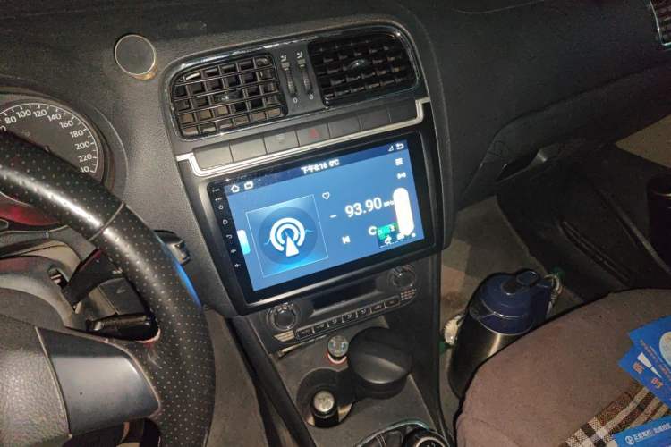 Used Volkswagen Polo 2012 1.6L Cross Polo MT Audio And AC Panel