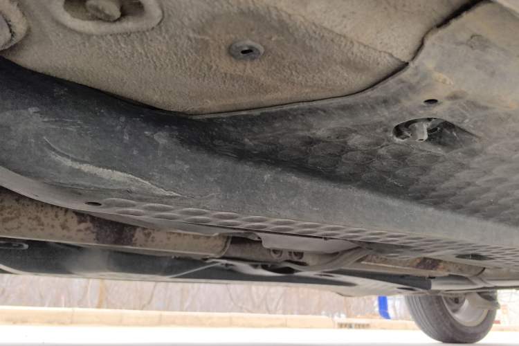 Used Volkswagen Polo 2012 1.6L Cross Polo MT Chassis Front Left
