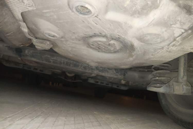 Used Volkswagen Polo 2012 1.6L Cross Polo MT Chassis Rear