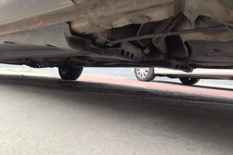 Used Volkswagen Polo 2012 1.6L Cross Polo MT Chassis Rear Left