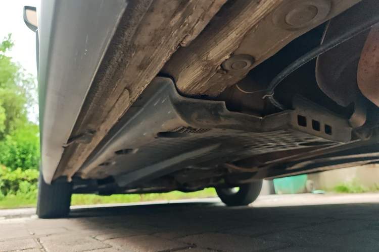 Used Volkswagen Polo 2012 1.6L Cross Polo MT Chassis Rear Left