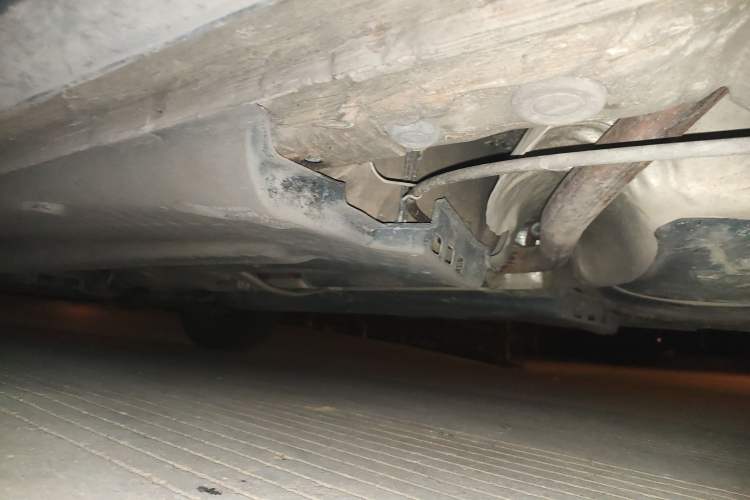 Used Volkswagen Polo 2012 1.6L Cross Polo MT Chassis Rear Left