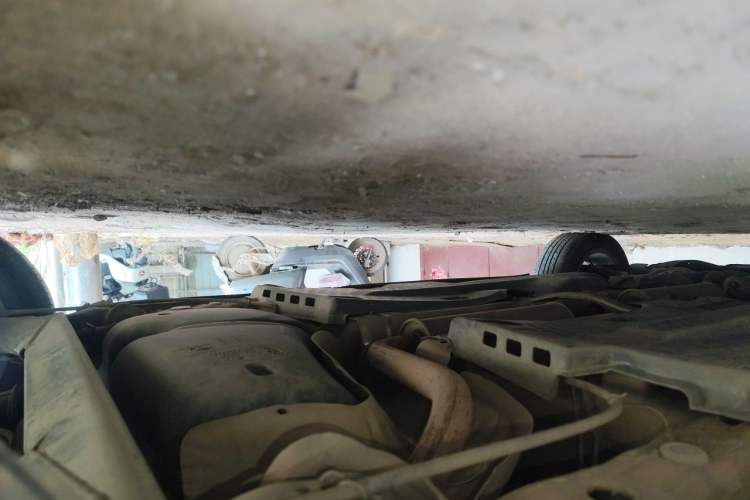 Used Volkswagen Polo 2012 1.6L Cross Polo Automatic Transmission Chassis Rear Left