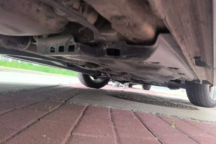 Used Volkswagen Polo 2012 1.6L Cross Polo MT Chassis Rear Right