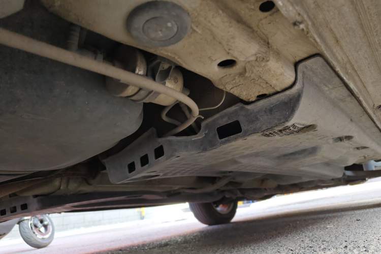Used Volkswagen Polo 2012 1.6L Cross Polo MT Chassis Rear Right