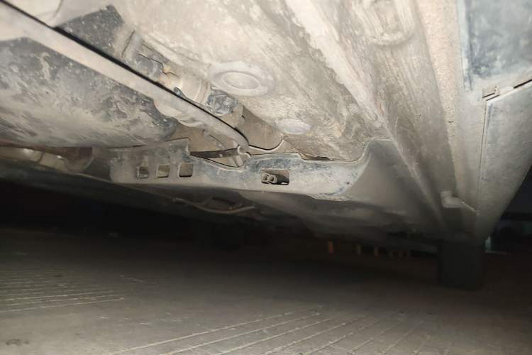 Used Volkswagen Polo 2012 1.6L Cross Polo MT Chassis Rear Right