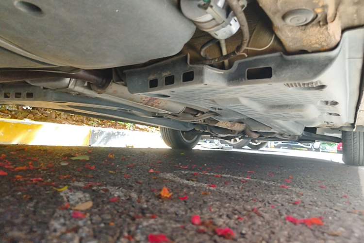 Used Volkswagen Polo 2012 1.6L Cross Polo Automatic Transmission Chassis Rear Right