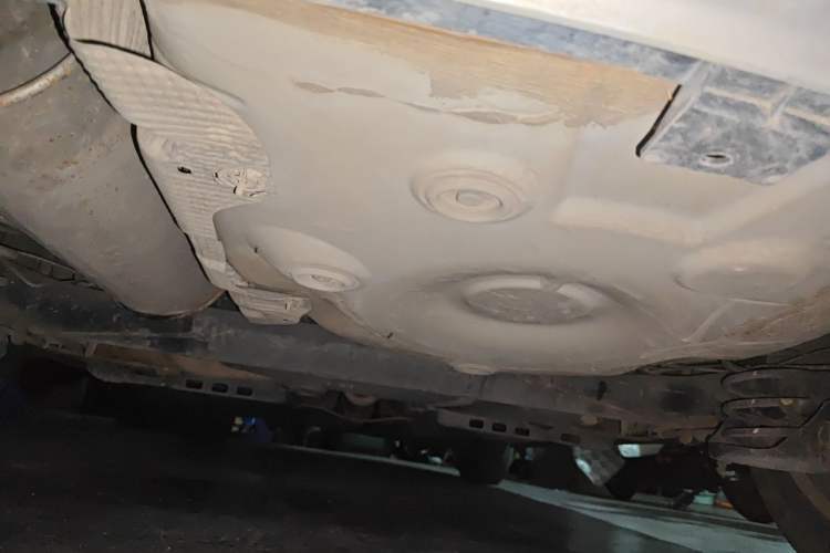 Used Volkswagen Polo 2012 1.6L Cross Polo MT Chassis Rear
