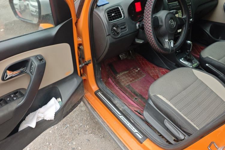 Used Volkswagen Polo 2012 1.6L Cross Polo Automatic Transmission Driver Seat
