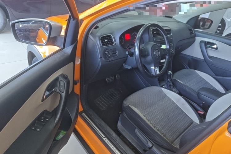 Used Volkswagen Polo 2012 1.6L Cross Polo Automatic Transmission Driver Seat