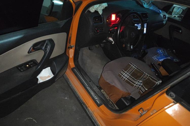 Used Volkswagen Polo 2012 1.6L Cross Polo MT Driver Seat