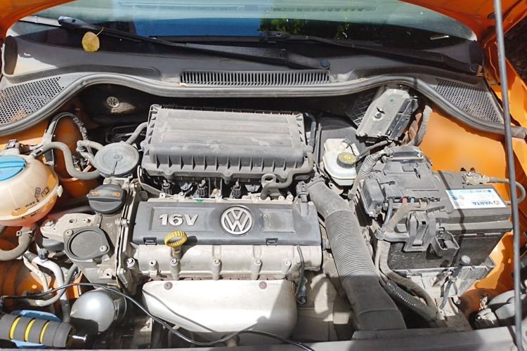 Used Volkswagen Polo 2012 1.6L Cross Polo Automatic Transmission Engine Bay