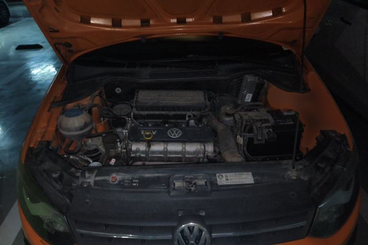 Used Volkswagen Polo 2012 1.6L Cross Polo Automatic Transmission Engine Bay