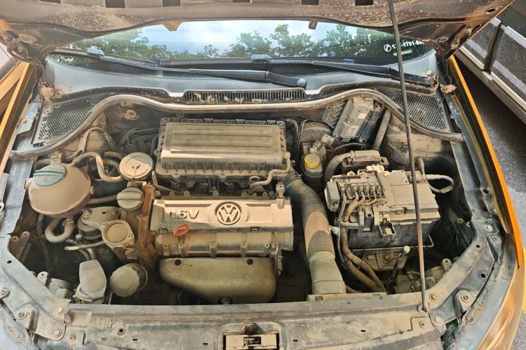Used Volkswagen Polo 2012 1.6L Cross Polo Automatic Transmission Engine Bay