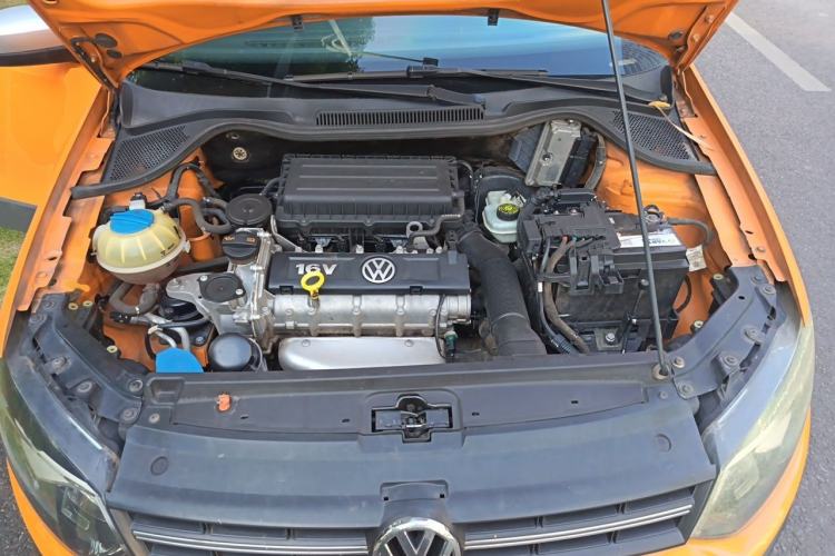 Used Volkswagen Polo 2012 1.6L Cross Polo Automatic Transmission Engine Bay
