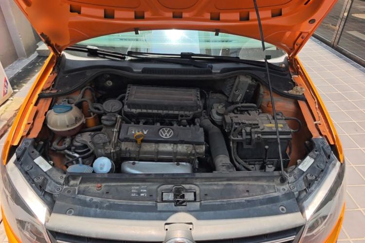 Used Volkswagen Polo 2012 1.6L Cross Polo Automatic Transmission Engine Bay