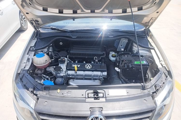 Used Volkswagen Polo 2012 1.6L Cross Polo Automatic Transmission Engine Bay