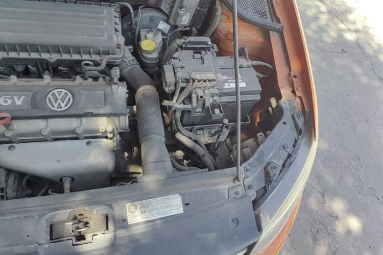 Used Volkswagen Polo 2012 1.6L Cross Polo Automatic Transmission Engine Bay Left