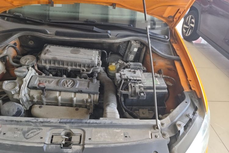 Used Volkswagen Polo 2012 1.6L Cross Polo Automatic Transmission Engine Bay Left
