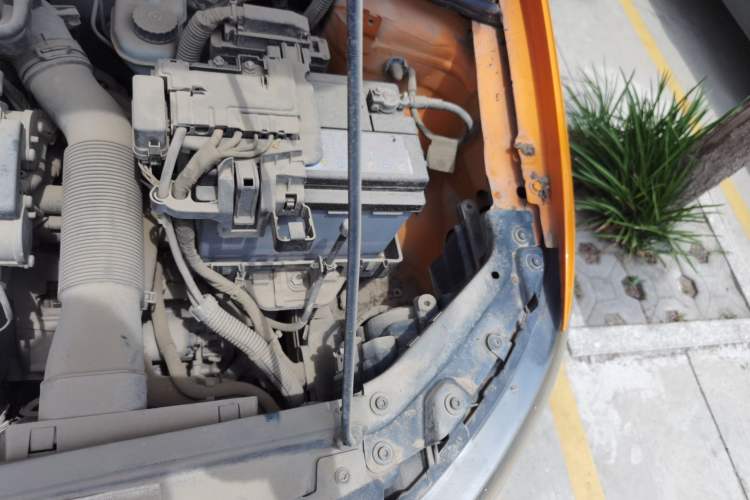 Used Volkswagen Polo 2012 1.6L Cross Polo Automatic Transmission Engine Bay Left