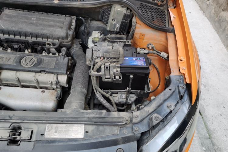 Used Volkswagen Polo 2012 1.6L Cross Polo Automatic Transmission Engine Bay Left
