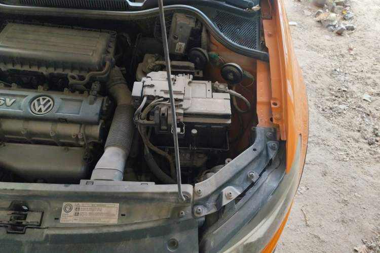 Used Volkswagen Polo 2012 1.6L Cross Polo Automatic Transmission Engine Bay Left