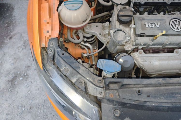 Used Volkswagen Polo 2012 1.6L Cross Polo Automatic Transmission Engine Bay Right