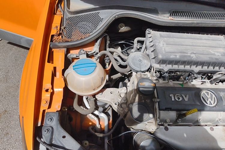 Used Volkswagen Polo 2012 1.6L Cross Polo Automatic Transmission Engine Bay Right