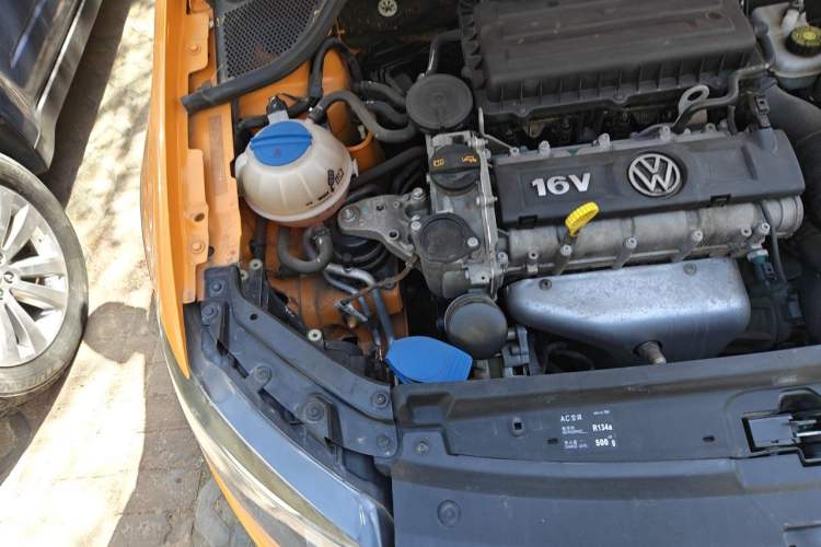 Used Volkswagen Polo 2012 1.6L Cross Polo Automatic Transmission Engine Bay Right