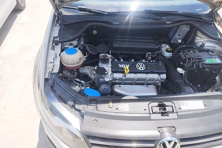 Used Volkswagen Polo 2012 1.6L Cross Polo Automatic Transmission Engine Bay Right