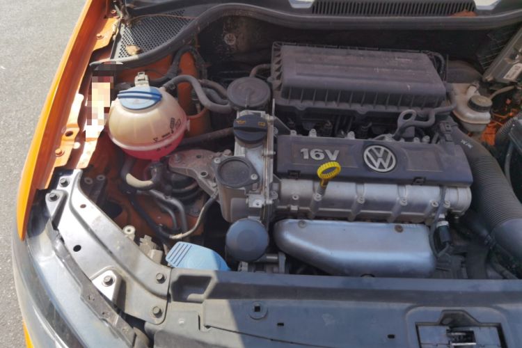Used Volkswagen Polo 2012 1.6L Cross Polo Automatic Transmission Engine Bay Right