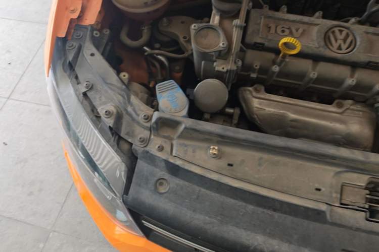 Used Volkswagen Polo 2012 1.6L Cross Polo Automatic Transmission Engine Bay Right