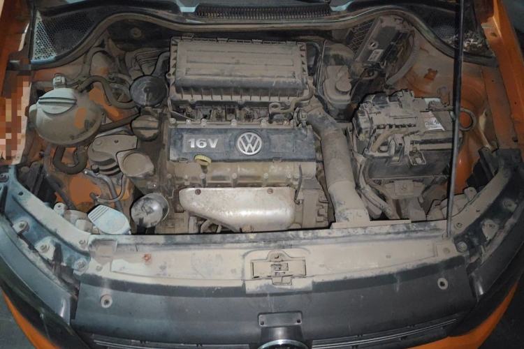 Used Volkswagen Polo 2012 1.6L Cross Polo MT Engine Bay