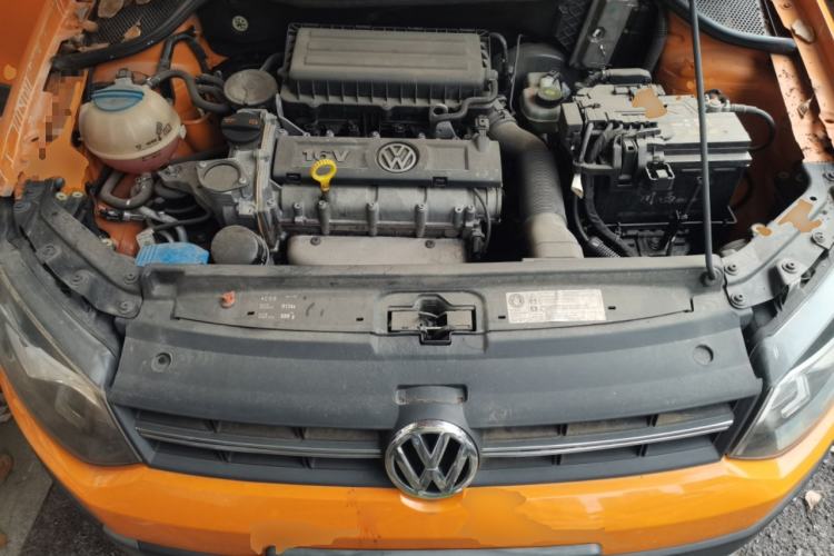 Used Volkswagen Polo 2012 1.6L Cross Polo Automatic Transmission Engine Bay