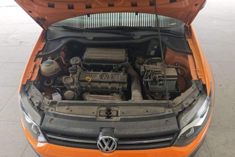 Used Volkswagen Polo 2012 1.6L Cross Polo Automatic Transmission Engine Bay