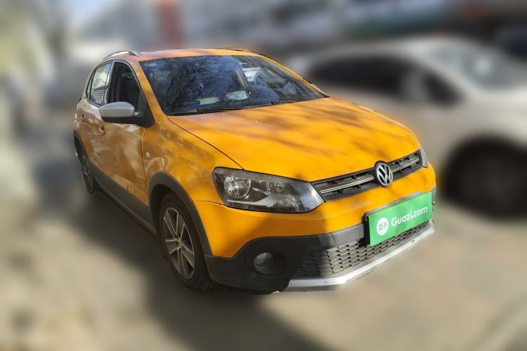 Used Volkswagen Polo 2012 1.6L Cross Polo MT Exterior 2