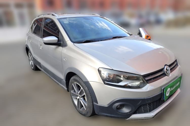 Used Volkswagen Polo 2012 1.6L Cross Polo MT Front Right 45 Deg