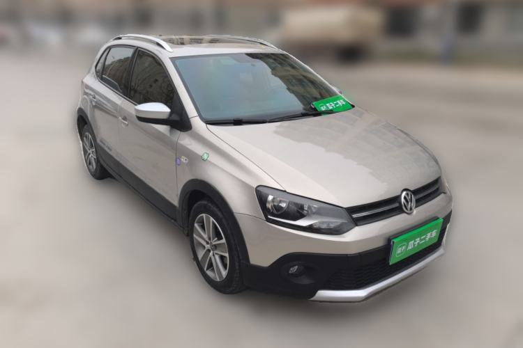 Used Volkswagen Polo 2012 1.6L Cross Polo MT Front Right 45 Deg