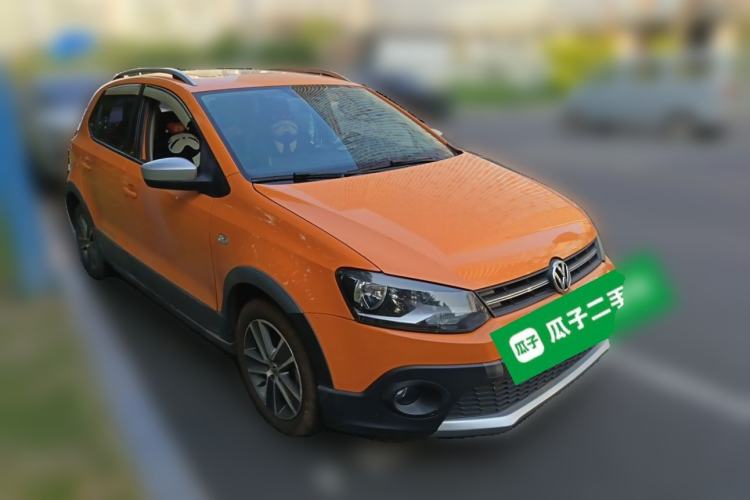 Used Volkswagen Polo 2012 1.6L Cross Polo Automatic Transmission Front Right 45 Deg