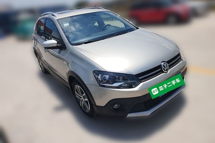 Used Volkswagen Polo 2012 1.6L Cross Polo Automatic Transmission Front Right 45 Deg