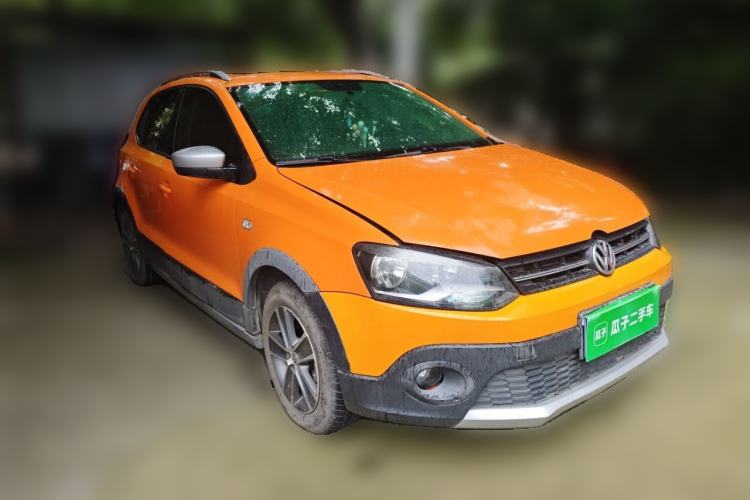 Used Volkswagen Polo 2012 1.6L Cross Polo Automatic Transmission Front Right 45 Deg
