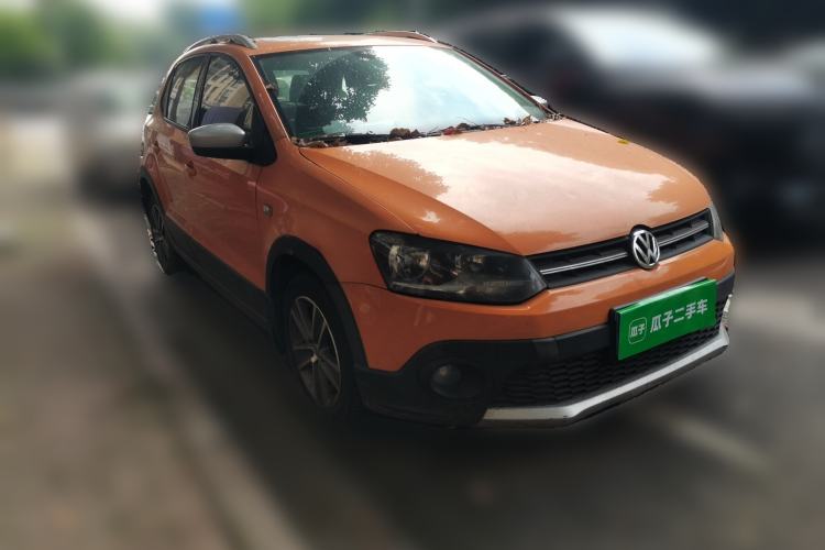 Used Volkswagen Polo 2012 1.6L Cross Polo Automatic Transmission Front Right 45 Deg