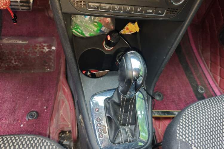 Used Volkswagen Polo 2012 1.6L Cross Polo Automatic Transmission Gear Lever