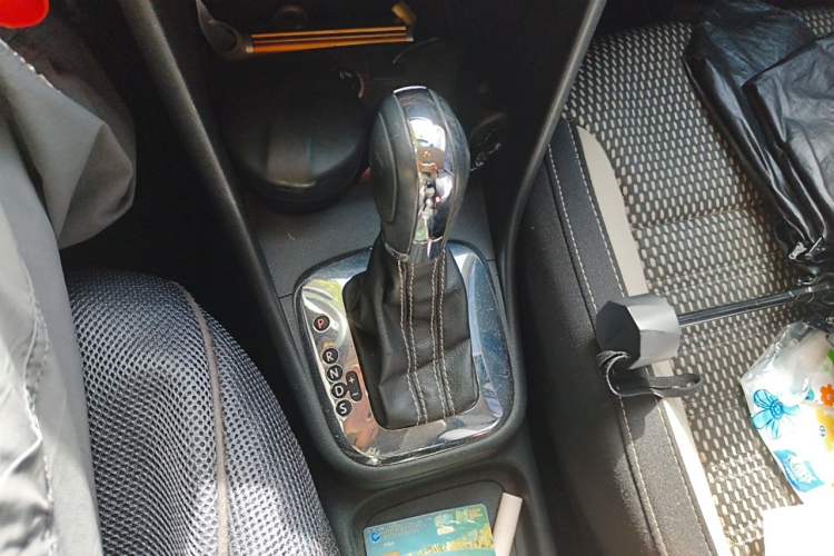 Used Volkswagen Polo 2012 1.6L Cross Polo Automatic Transmission Gear Lever