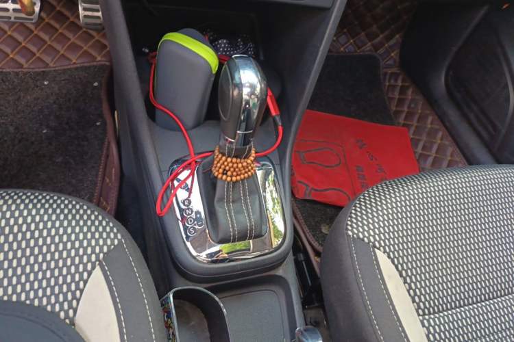 Used Volkswagen Polo 2012 1.6L Cross Polo Automatic Transmission Gear Lever