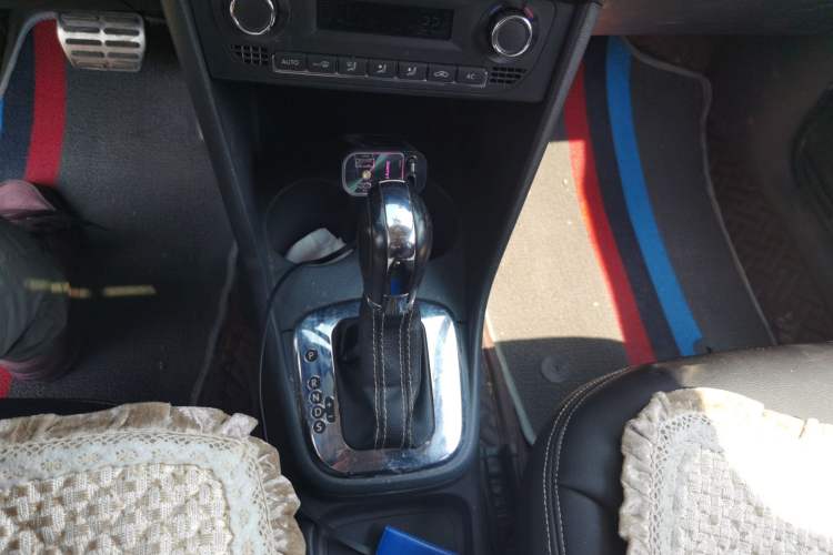 Used Volkswagen Polo 2012 1.6L Cross Polo Automatic Transmission Gear Lever