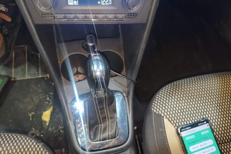 Used Volkswagen Polo 2012 1.6L Cross Polo Automatic Transmission Gear Lever