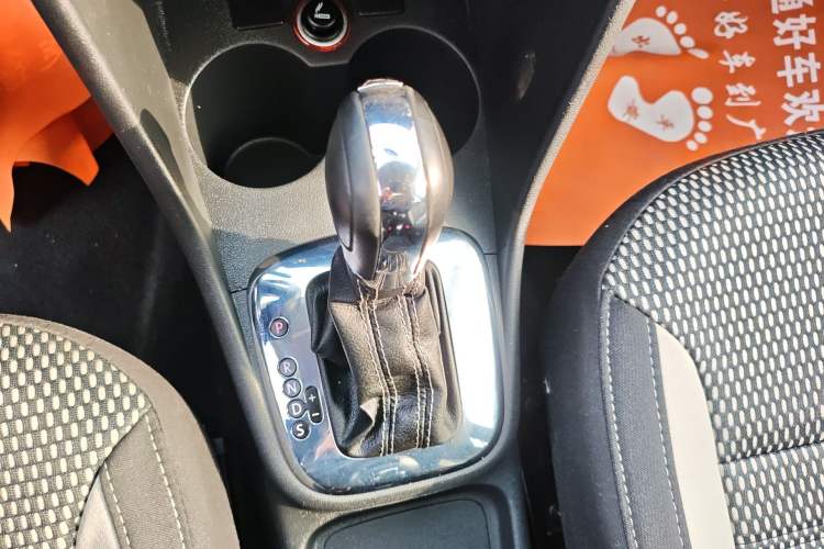 Used Volkswagen Polo 2012 1.6L Cross Polo Automatic Transmission Gear Lever