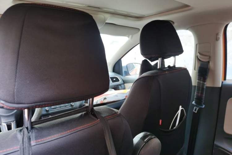 Used Volkswagen Polo 2012 1.6L Cross Polo Automatic Transmission Headliner