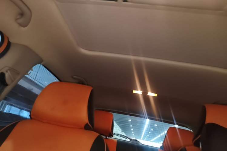 Used Volkswagen Polo 2012 1.6L Cross Polo Automatic Transmission Headliner